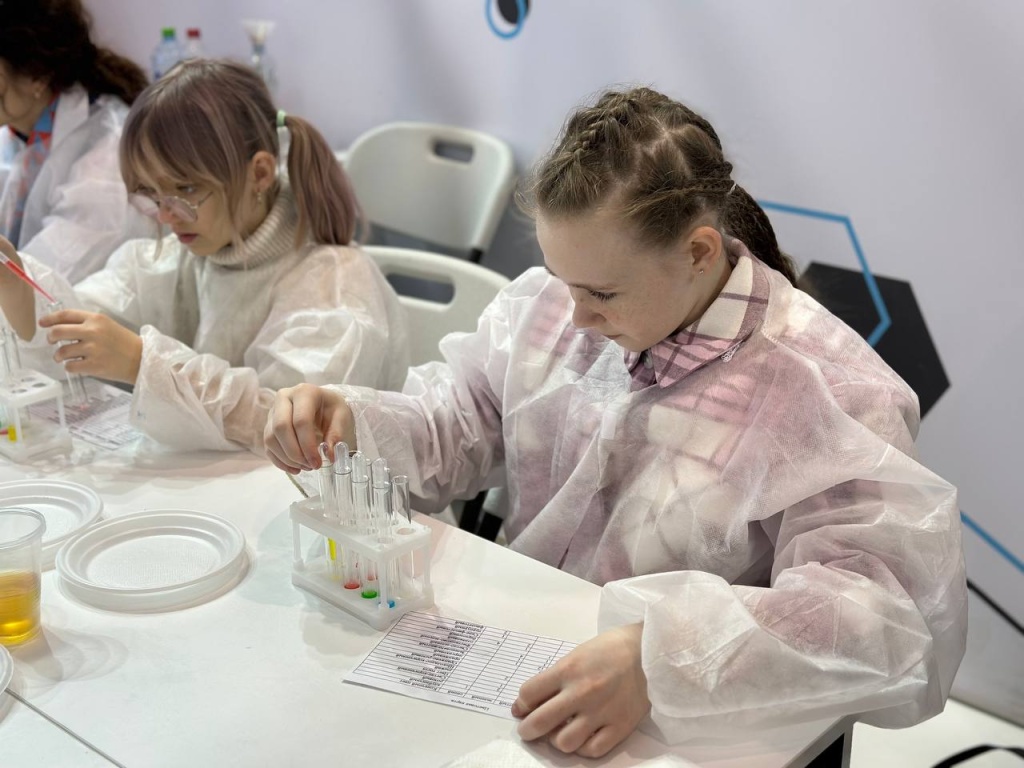 Мастер класс по химическим опытам (3).jpg Мастер класс по химическим опытам (3).jpg